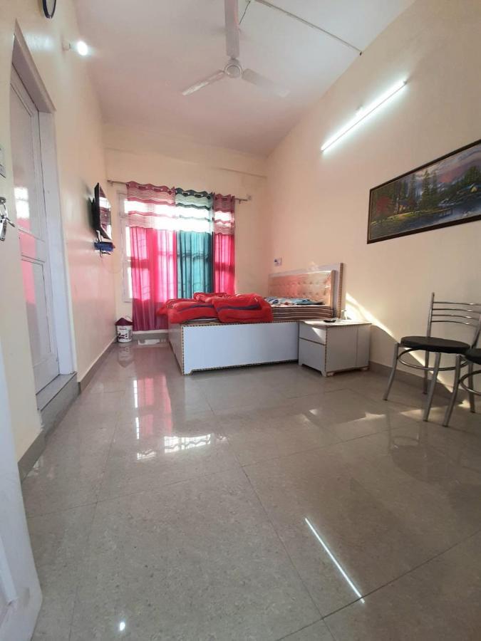 City Crown Guest House Sundarnagar 外观 照片
