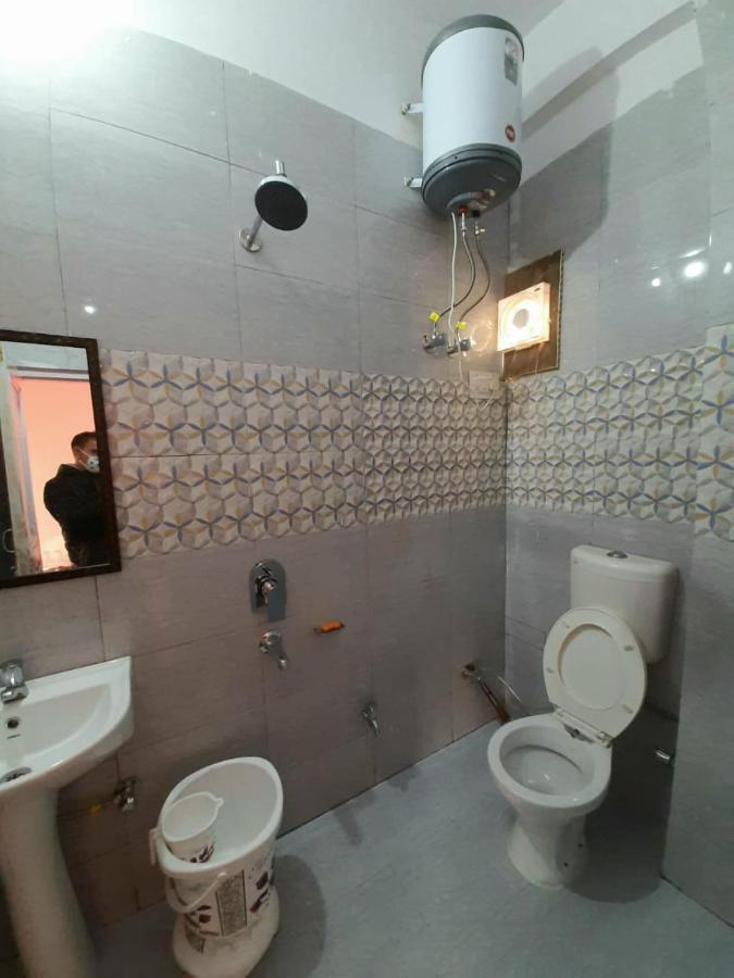 City Crown Guest House Sundarnagar 外观 照片