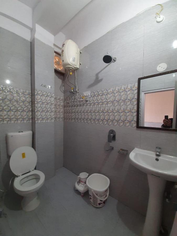 City Crown Guest House Sundarnagar 外观 照片